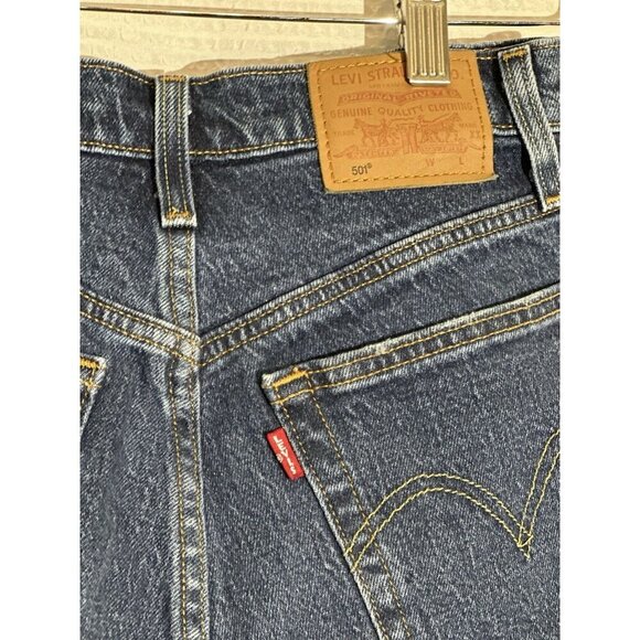 Levi's 501 Women's Denim Jean Shorts Blue Button Fly, Raw Hem, Dark Wash Size 24 - Picture 7 of 9